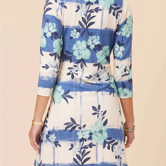 Spartina 449 Blue and White Floral Top - Picture 2 of 5